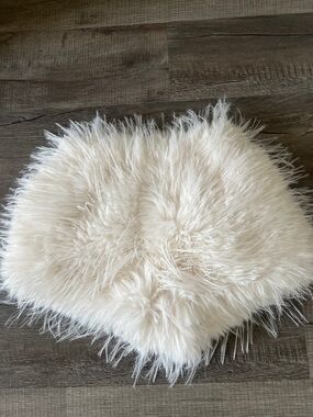 NWT Faux Fur Cream Mini Skirt — Soft Textured Women's Skirt